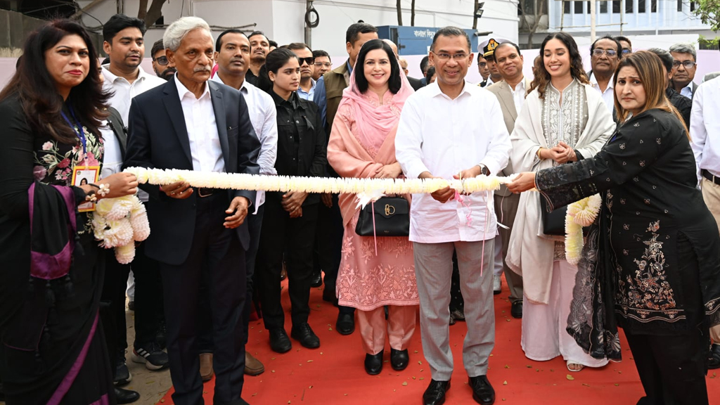 অমর একুশে বইমেলাকে আন্তর্জাতিক করার আহ্বান প্রধানমন্ত্রীর