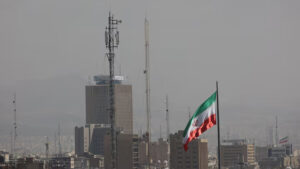 মধ্যপ্রাচ্যের প্রধান সব বিমানবন্দর বন্ধ, বিশ্বজুড়ে ফ্লাইট বিঘ্নিত