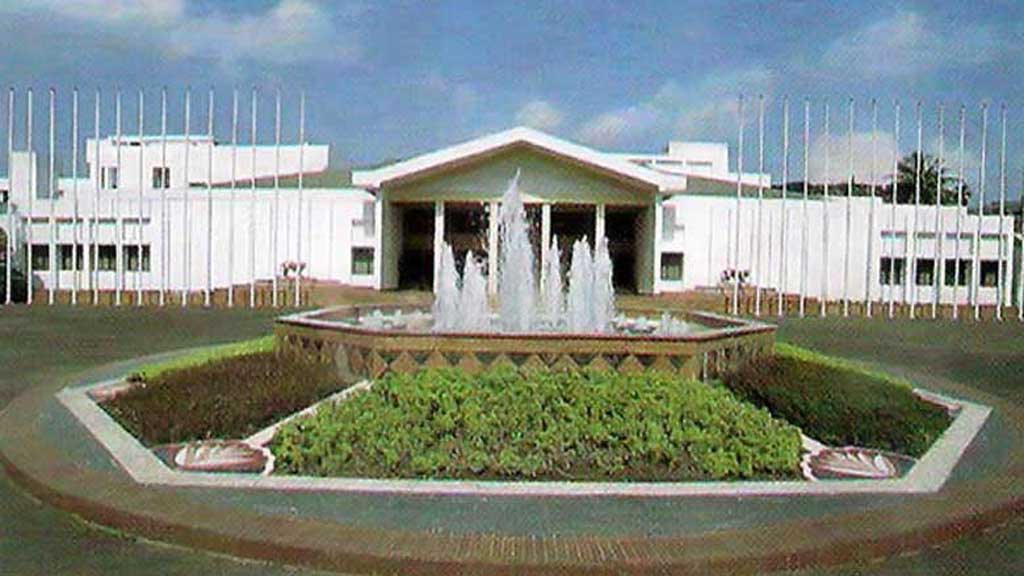 দুই উপদেষ্টা এবং আট প্রতিমন্ত্রীর দপ্তর পুনর্বণ্টন